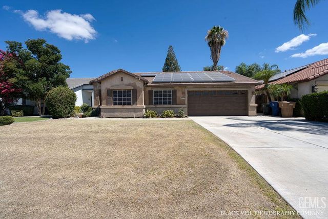 10018 Grand View Summit Drive, Bakersfield, CA 93311