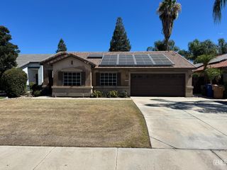 10018 Grand View Summit Drive, Bakersfield, CA 93311