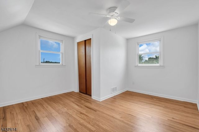 62 Louise Dr, Manville Boro, NJ 08835