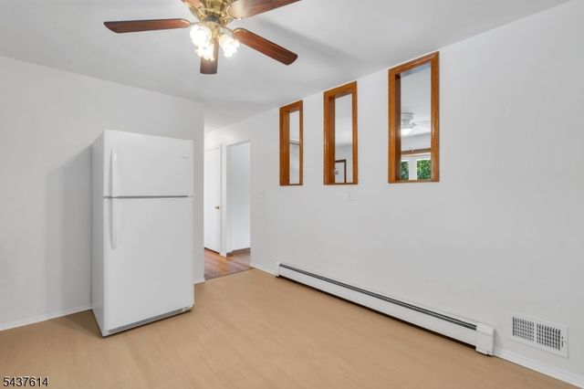 62 Louise Dr, Manville Boro, NJ 08835