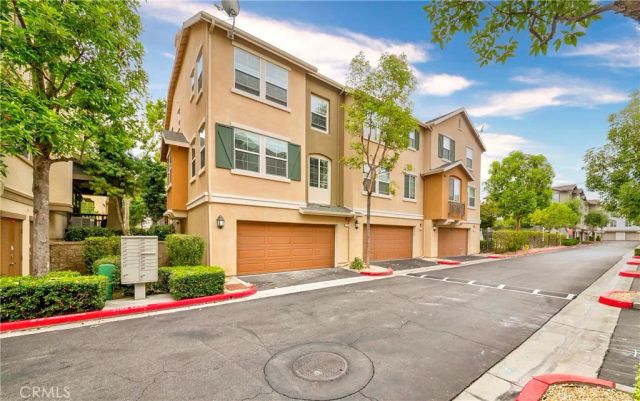 2068 Owens, Fullerton, CA 92833