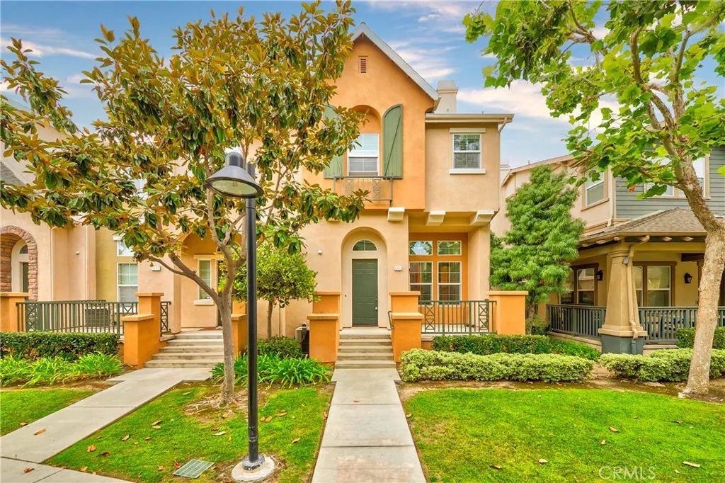 2068 Owens, Fullerton, CA 92833