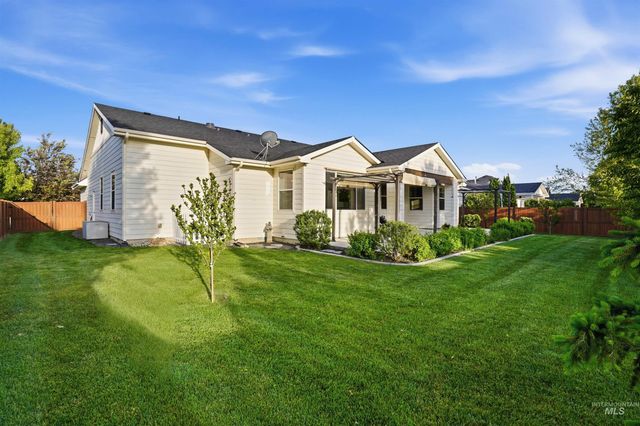 1993 N Foudy Ave, Eagle, ID 83616