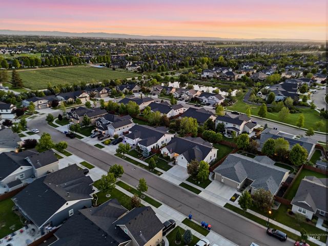 1993 N Foudy Ave, Eagle, ID 83616