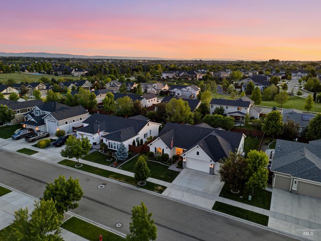 1993 N Foudy Ave, Eagle, ID 83616
