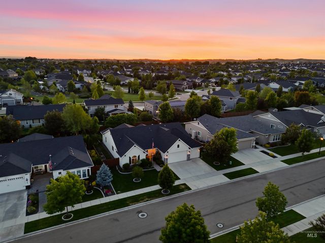 1993 N Foudy Ave, Eagle, ID 83616