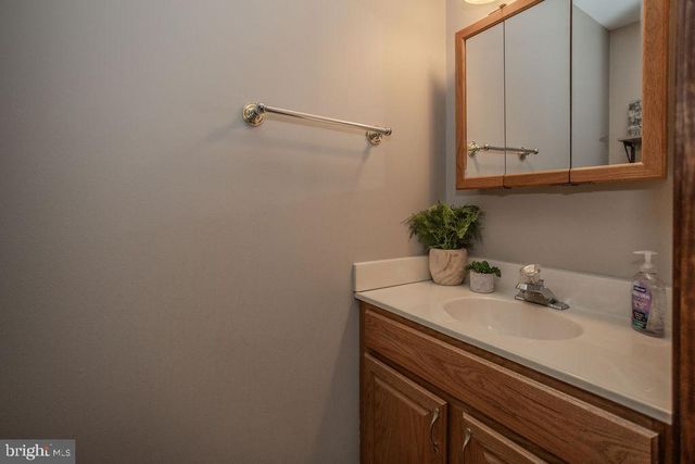 233 CARMACK DR, Chambersburg, PA 17202