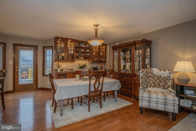 233 CARMACK DR, Chambersburg, PA 17202