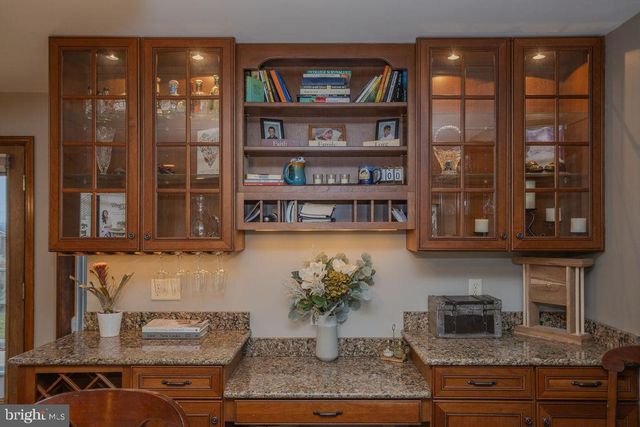 233 CARMACK DR, Chambersburg, PA 17202