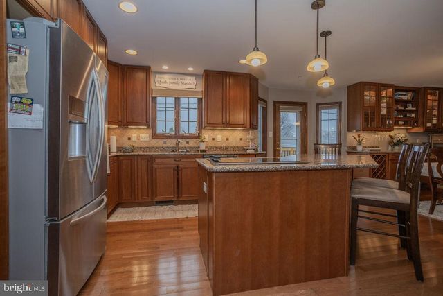 233 CARMACK DR, Chambersburg, PA 17202