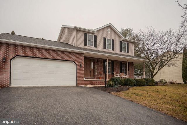 233 CARMACK DR, Chambersburg, PA 17202