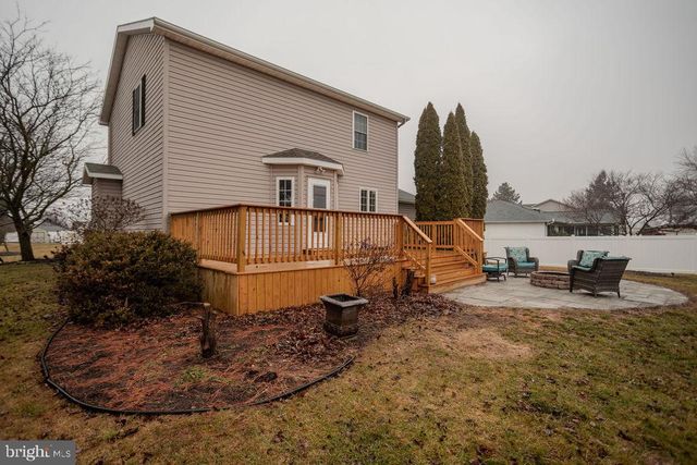 233 CARMACK DR, Chambersburg, PA 17202