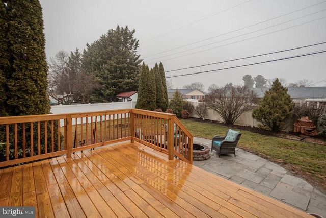 233 CARMACK DR, Chambersburg, PA 17202