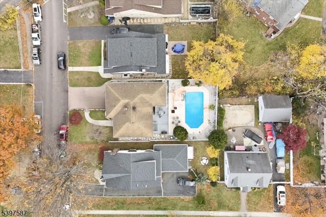 175 Weaver Ave, Bloomfield Twp., NJ 07003