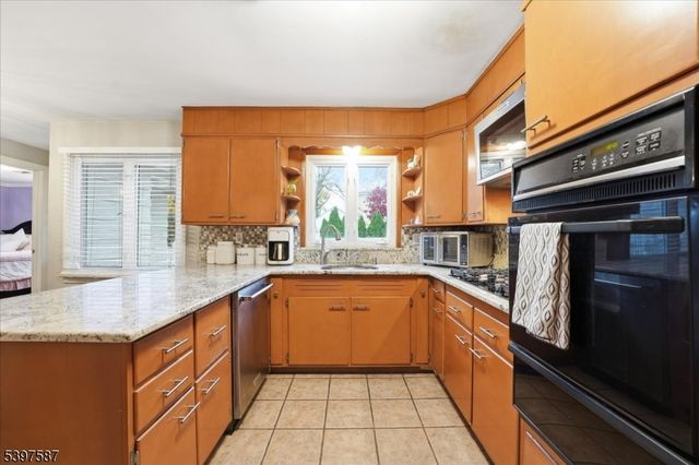 175 Weaver Ave, Bloomfield Twp., NJ 07003