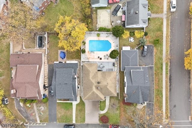 175 Weaver Ave, Bloomfield Twp., NJ 07003