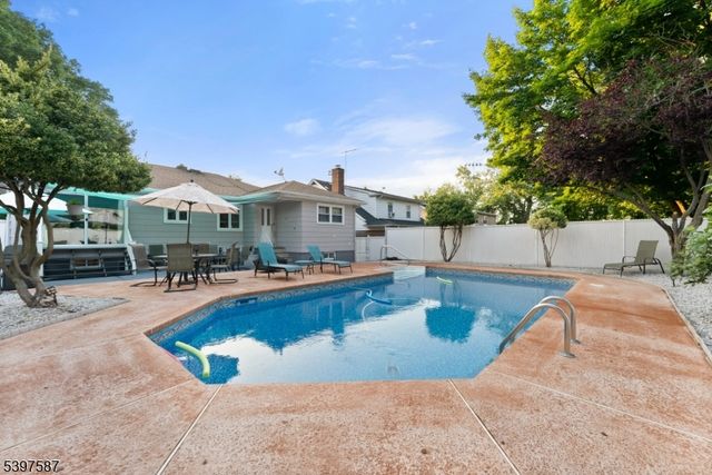 175 Weaver Ave, Bloomfield Twp., NJ 07003