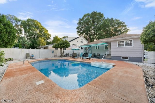 175 Weaver Ave, Bloomfield Twp., NJ 07003