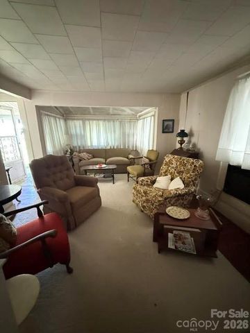 1622 W Park Avenue, Albemarle, NC 28001