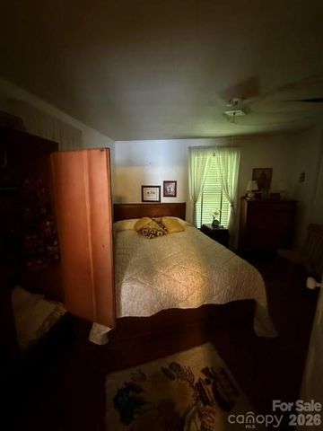 1622 W Park Avenue, Albemarle, NC 28001