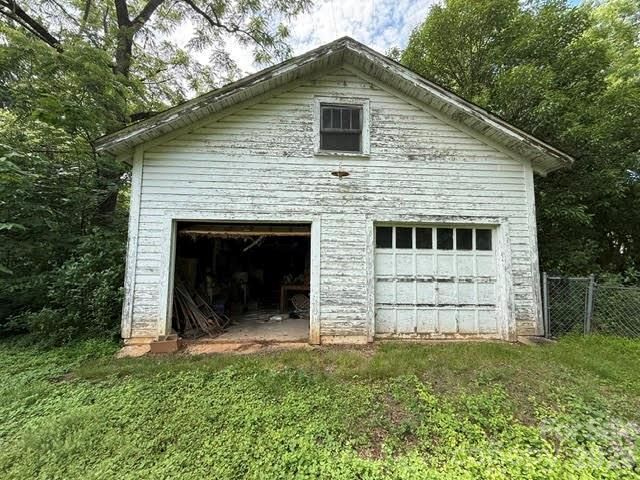 1622 W Park Avenue, Albemarle, NC 28001