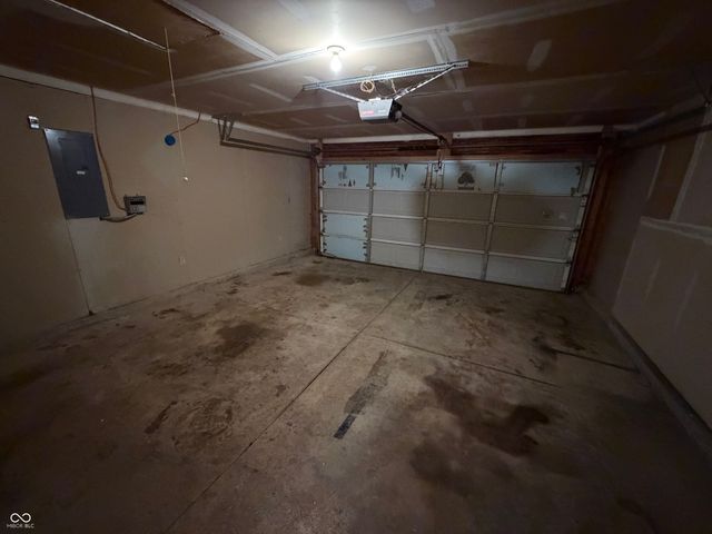 1117 Harvest Ridge Circle, Franklin, IN 46131