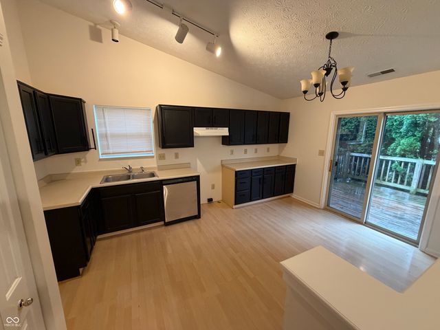 1117 Harvest Ridge Circle, Franklin, IN 46131