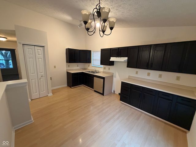 1117 Harvest Ridge Circle, Franklin, IN 46131
