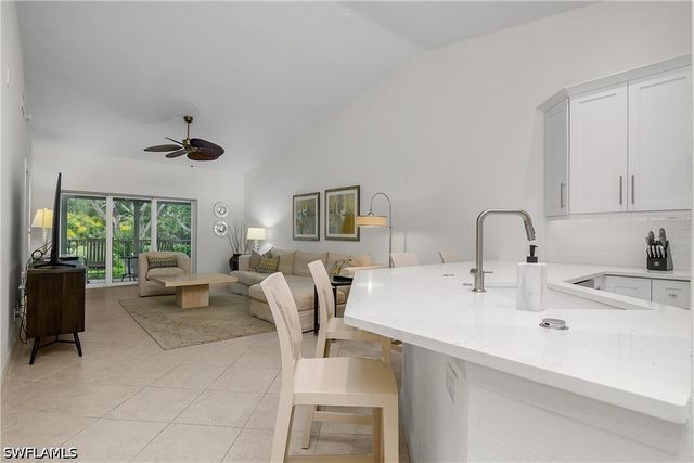 853 Tanbark DR 201, Naples, FL 34108