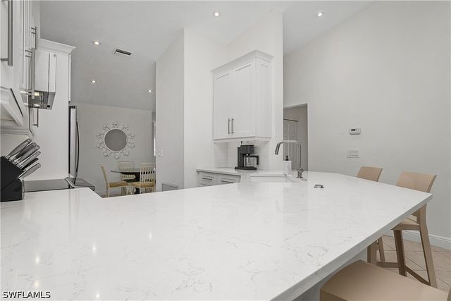 853 Tanbark DR 201, Naples, FL 34108