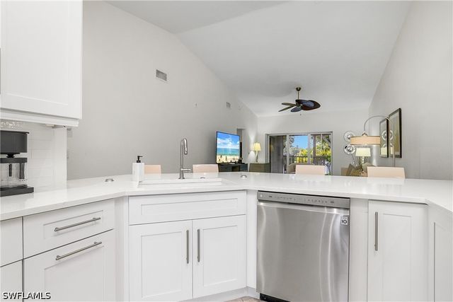 853 Tanbark DR 201, Naples, FL 34108