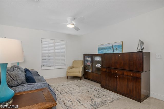 853 Tanbark DR 201, Naples, FL 34108