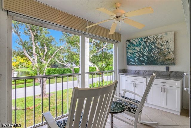 853 Tanbark DR 201, Naples, FL 34108