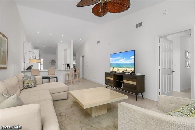 853 Tanbark DR 201, Naples, FL 34108