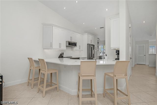 853 Tanbark DR 201, Naples, FL 34108