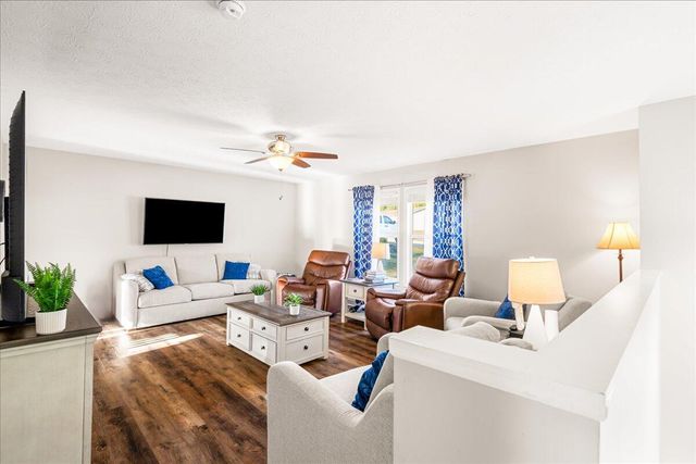 332 Hickory Ridge Drive, Corbin, KY 40701