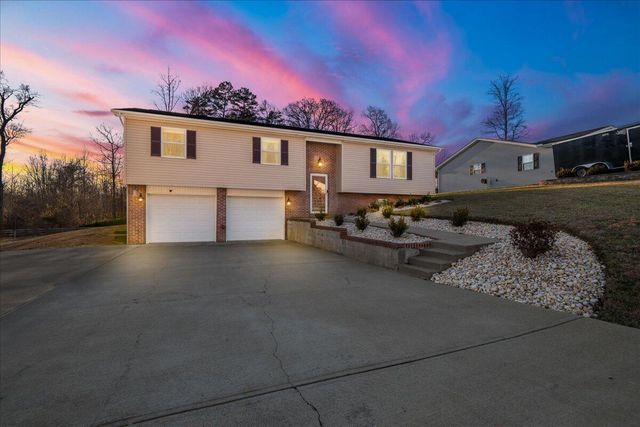 332 Hickory Ridge Drive, Corbin, KY 40701