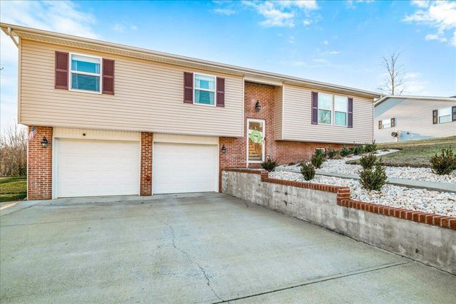 332 Hickory Ridge Drive, Corbin, KY 40701