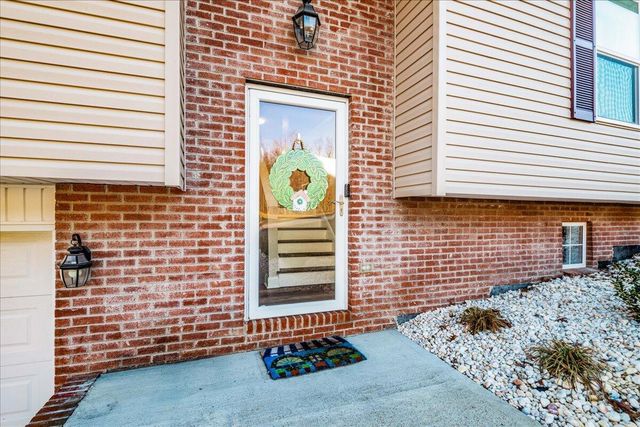 332 Hickory Ridge Drive, Corbin, KY 40701