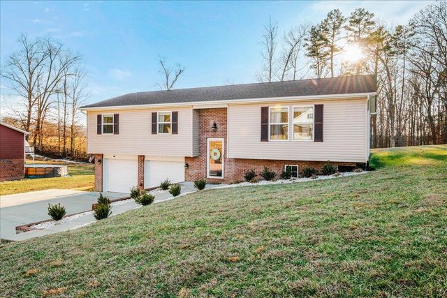 332 Hickory Ridge Drive, Corbin, KY 40701
