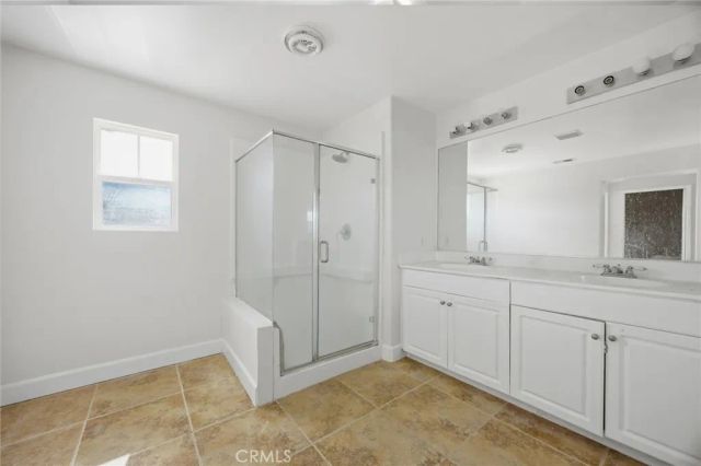 13184 Mammoth, Hesperia, CA 92344