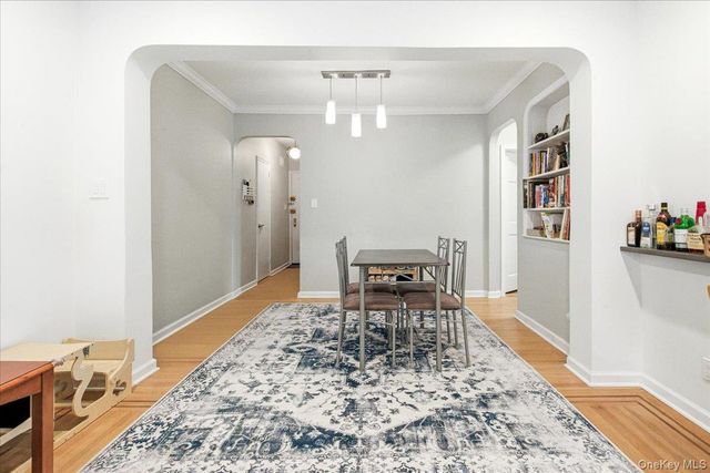 113-14 72nd Road 5P, Forest Hills, NY 11375