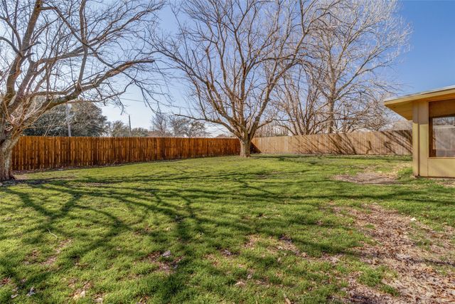 311 W Fern Street, Anna, TX 75409