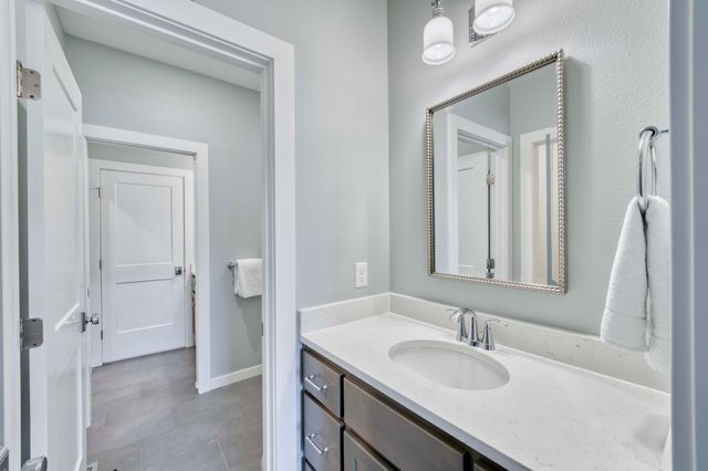 3722 E Woodhue Street, Springfield, MO 65802