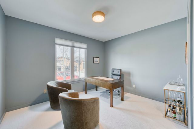 3722 E Woodhue Street, Springfield, MO 65802