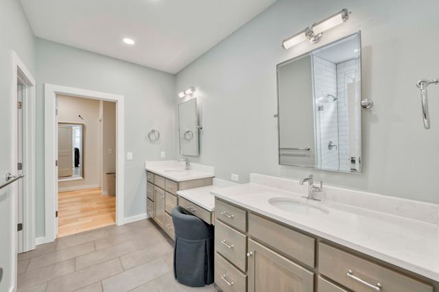 3722 E Woodhue Street, Springfield, MO 65802