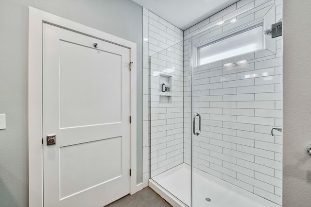 3722 E Woodhue Street, Springfield, MO 65802