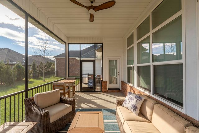 3722 E Woodhue Street, Springfield, MO 65802