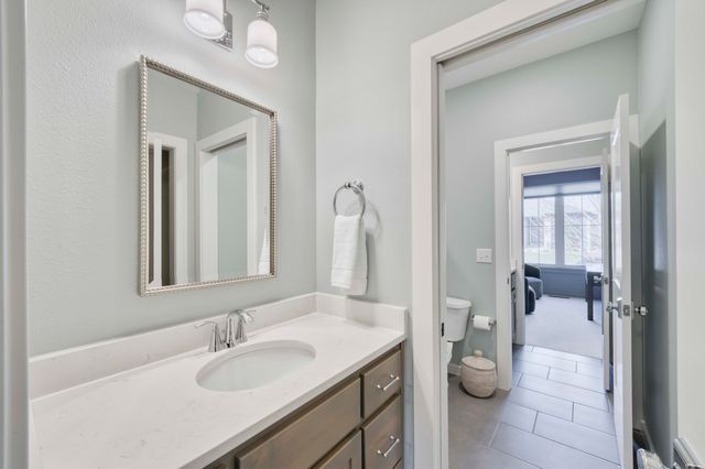 3722 E Woodhue Street, Springfield, MO 65802