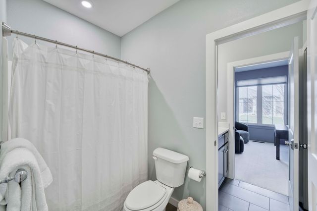 3722 E Woodhue Street, Springfield, MO 65802